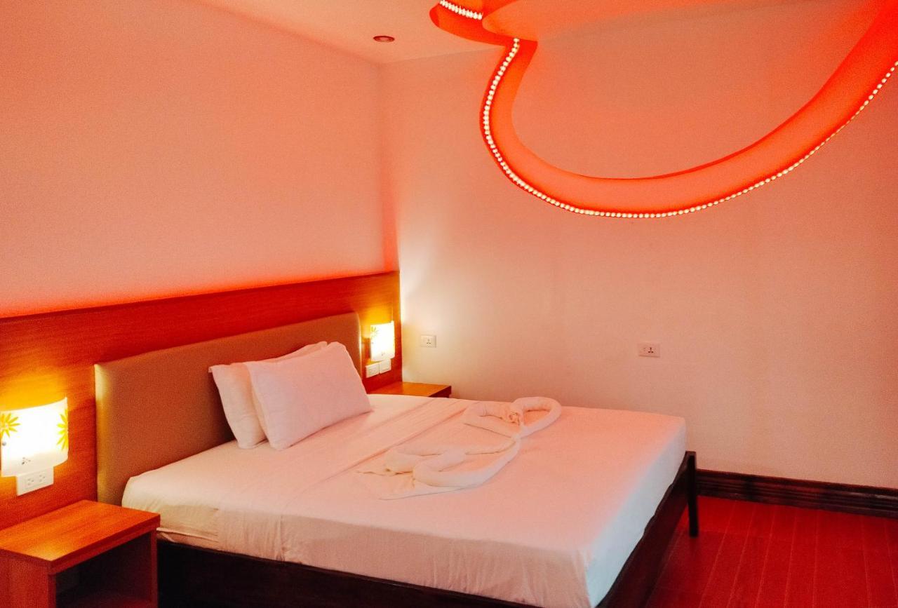 Reddoorz @ Sun Kissed Resort Guindulman Анда Экстерьер фото